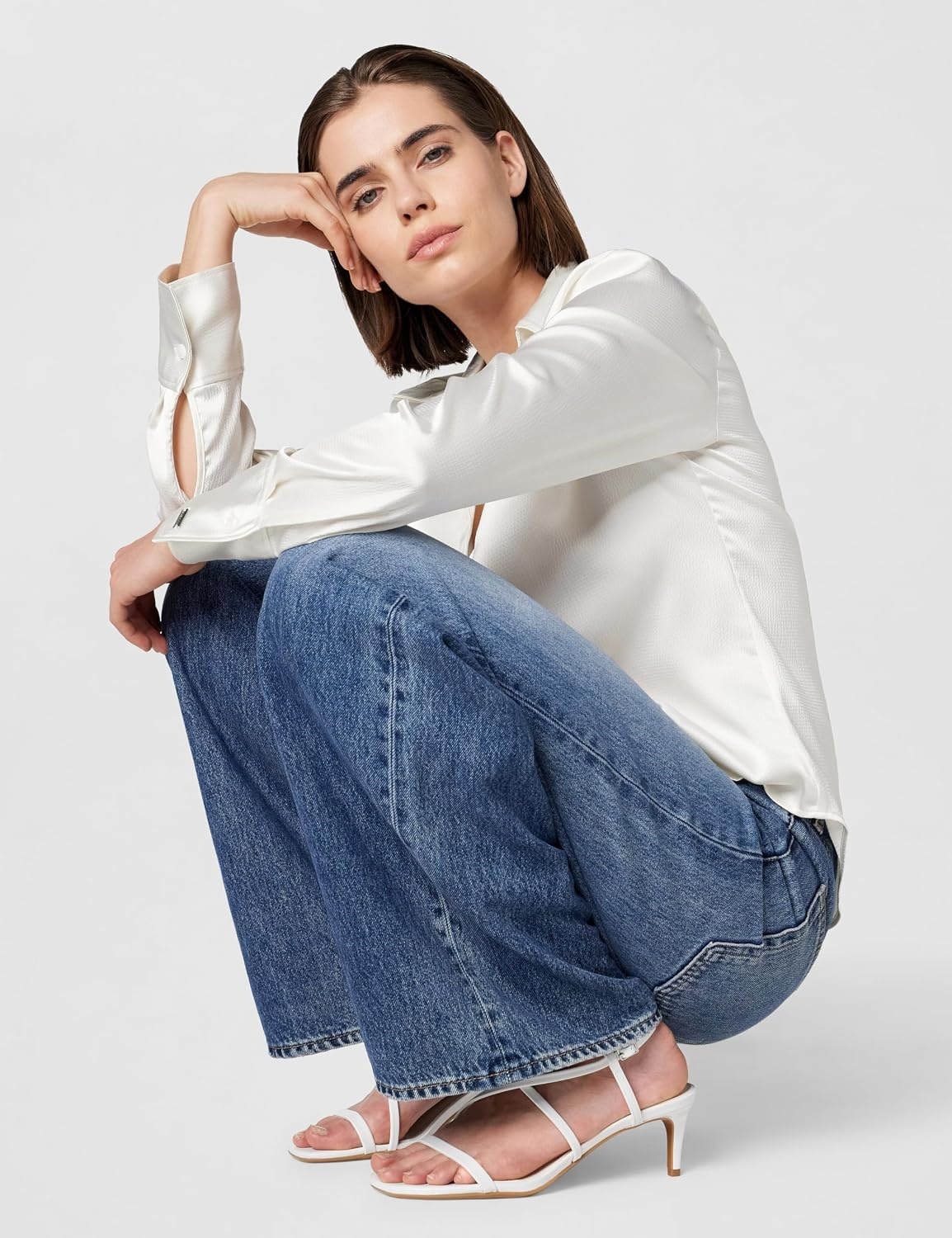 image:imageCalvin Klein IshayaWhite 140
