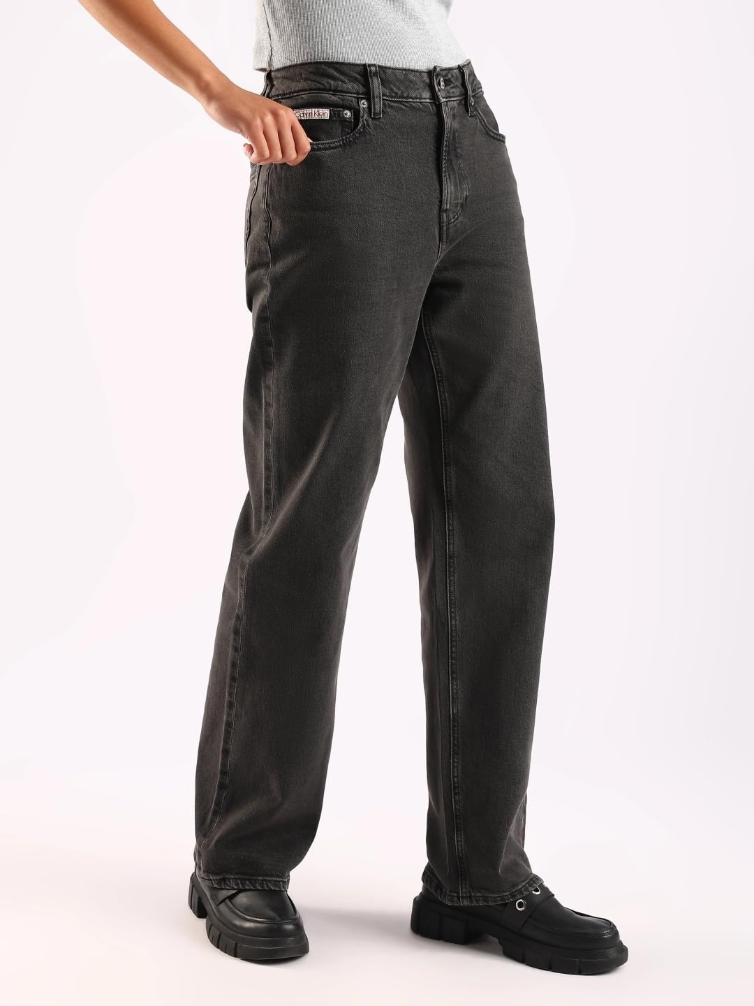 image:imageCalvin Klein Womens 90s Straight JeansCk Essential Bl
