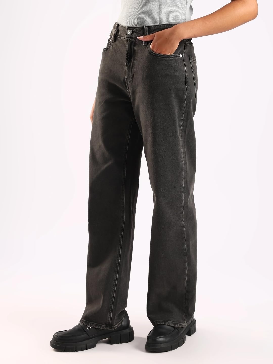 image:imageCalvin Klein Womens 90s Straight JeansCk Essential Bl