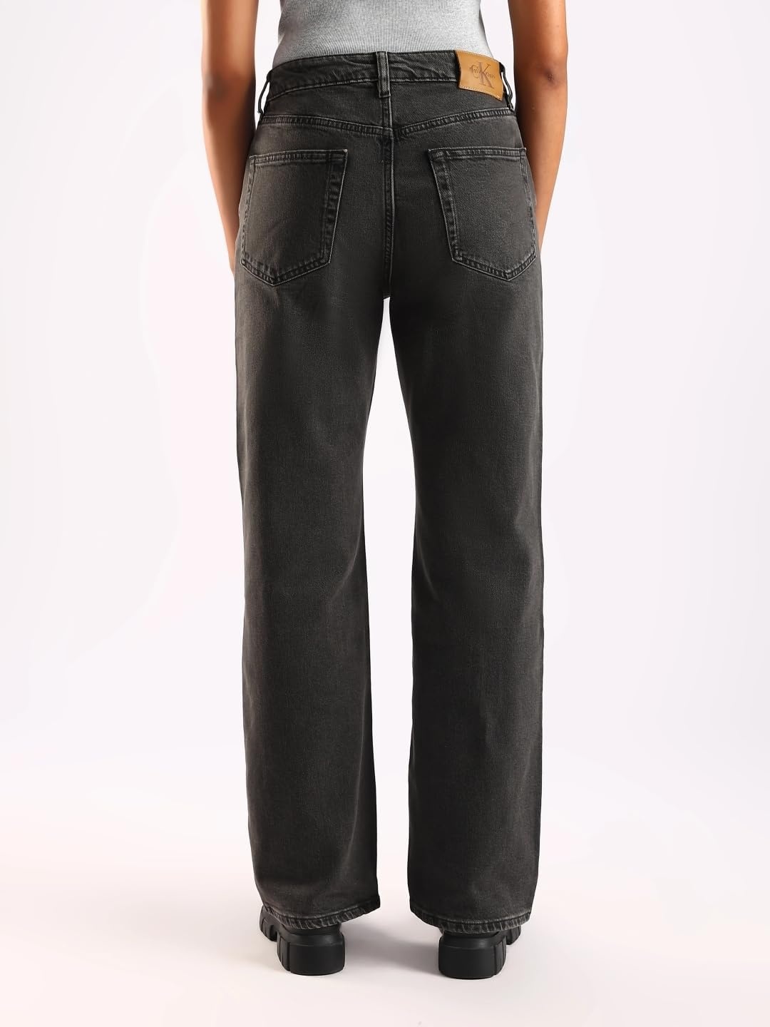 image:imageCalvin Klein Womens 90s Straight JeansCk Essential Bl