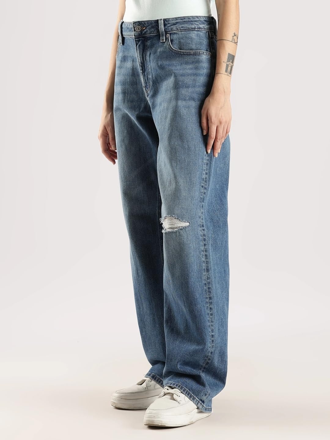 image:imageCalvin Klein Womens 90s Straight JeansRunaway Blue De