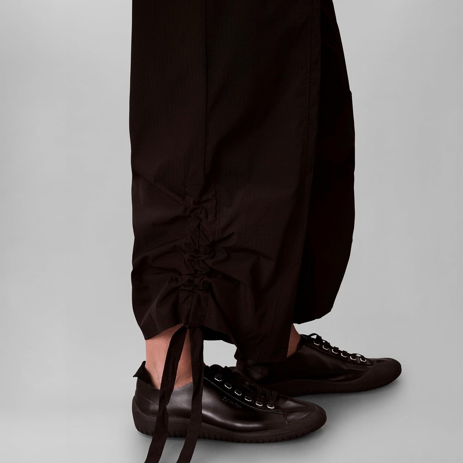 image:imageCalvin Klein Womens Commuter Capri PantsBlack