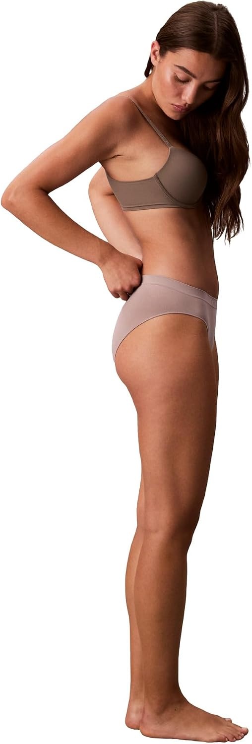 image:imageCalvin Klein Womens Bonded Flex Seamless 3pack Mid Rise BikiniBlackMinkBeet Red