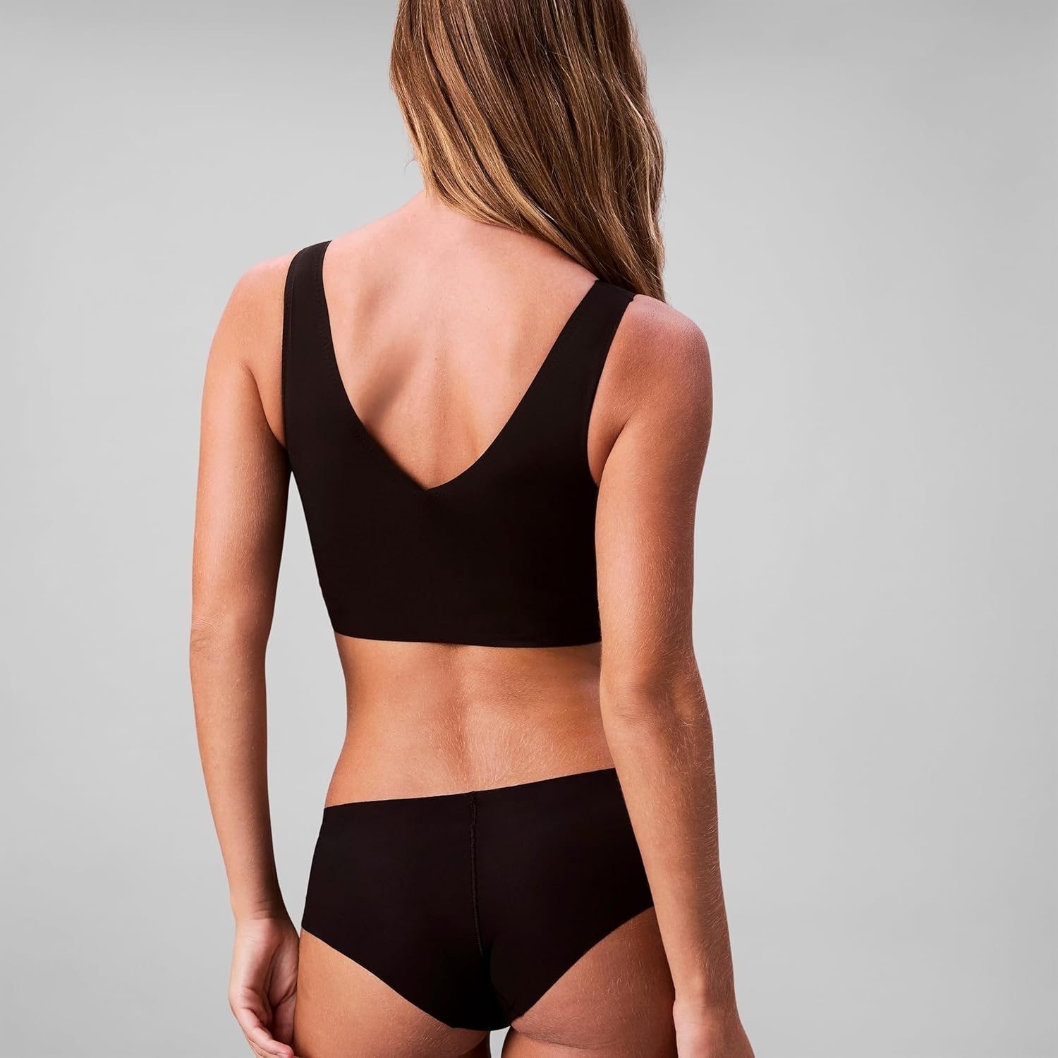 image:imageCalvin Klein Womens Invisibles Comfort Seamless Lightly Lined V Neck Bralette BraBlack