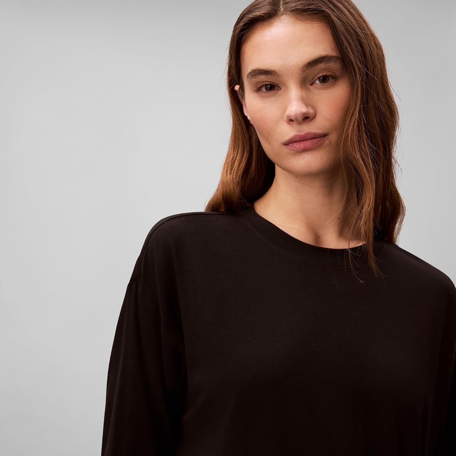 image:imageCalvin Klein Womens Performance Classic Fit Crewneck Long Sleeve TeeBlack