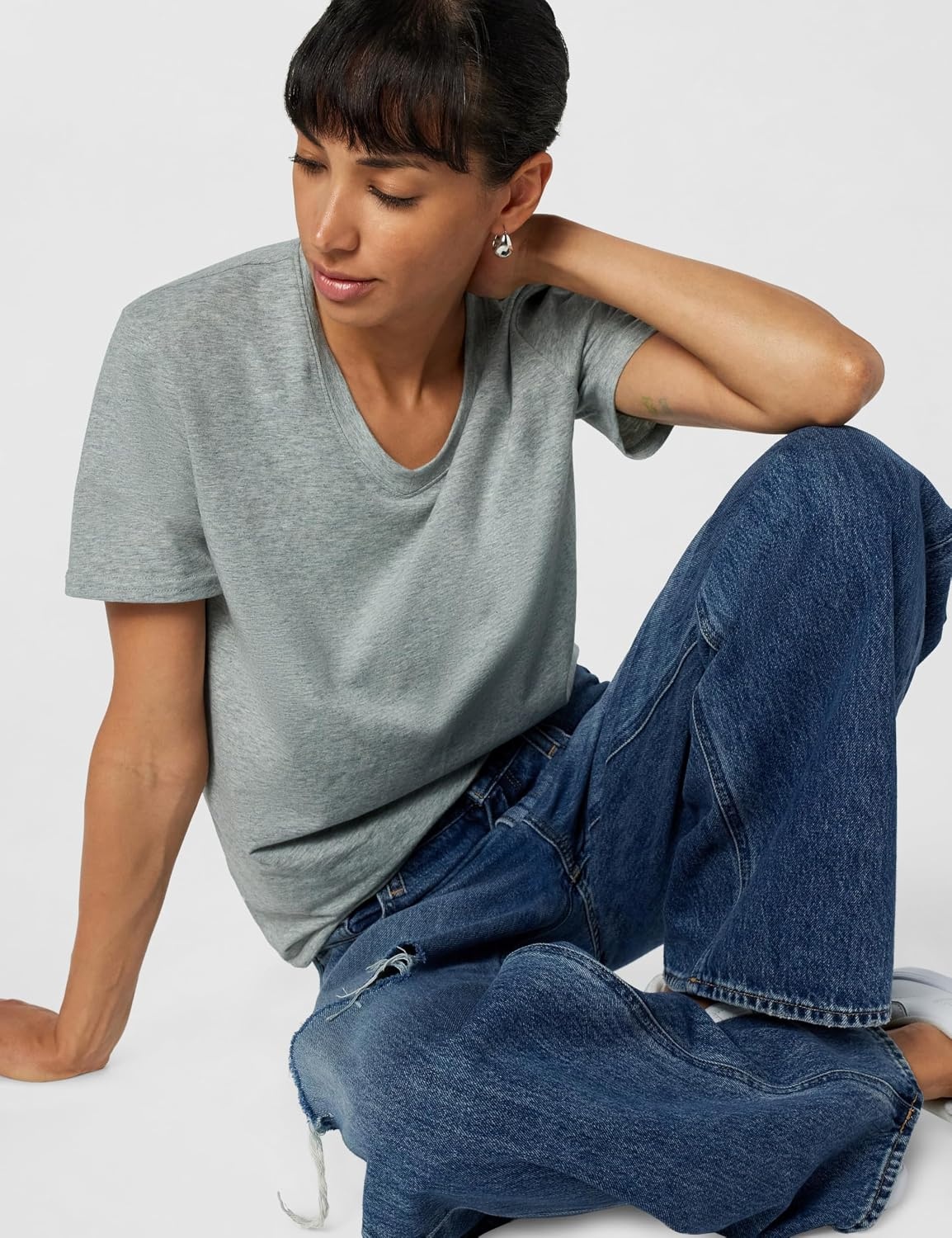 image:imageCalvin Klein Womens Performance Classic Fit VNeck TeeGrey Heather