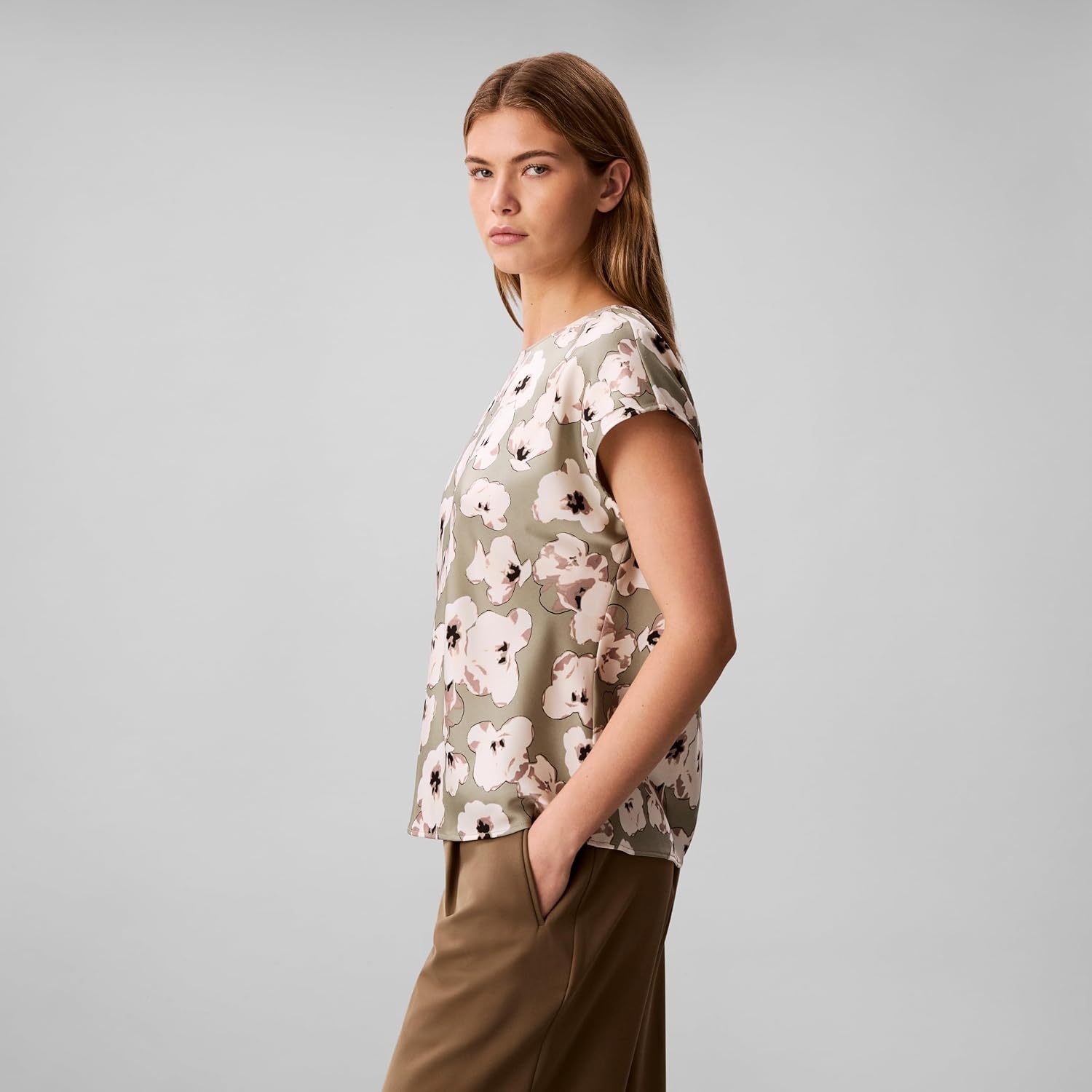image:imageCalvin Klein Womens Printed Matte Satin Sheath TopShadow Buttercup Floral Print