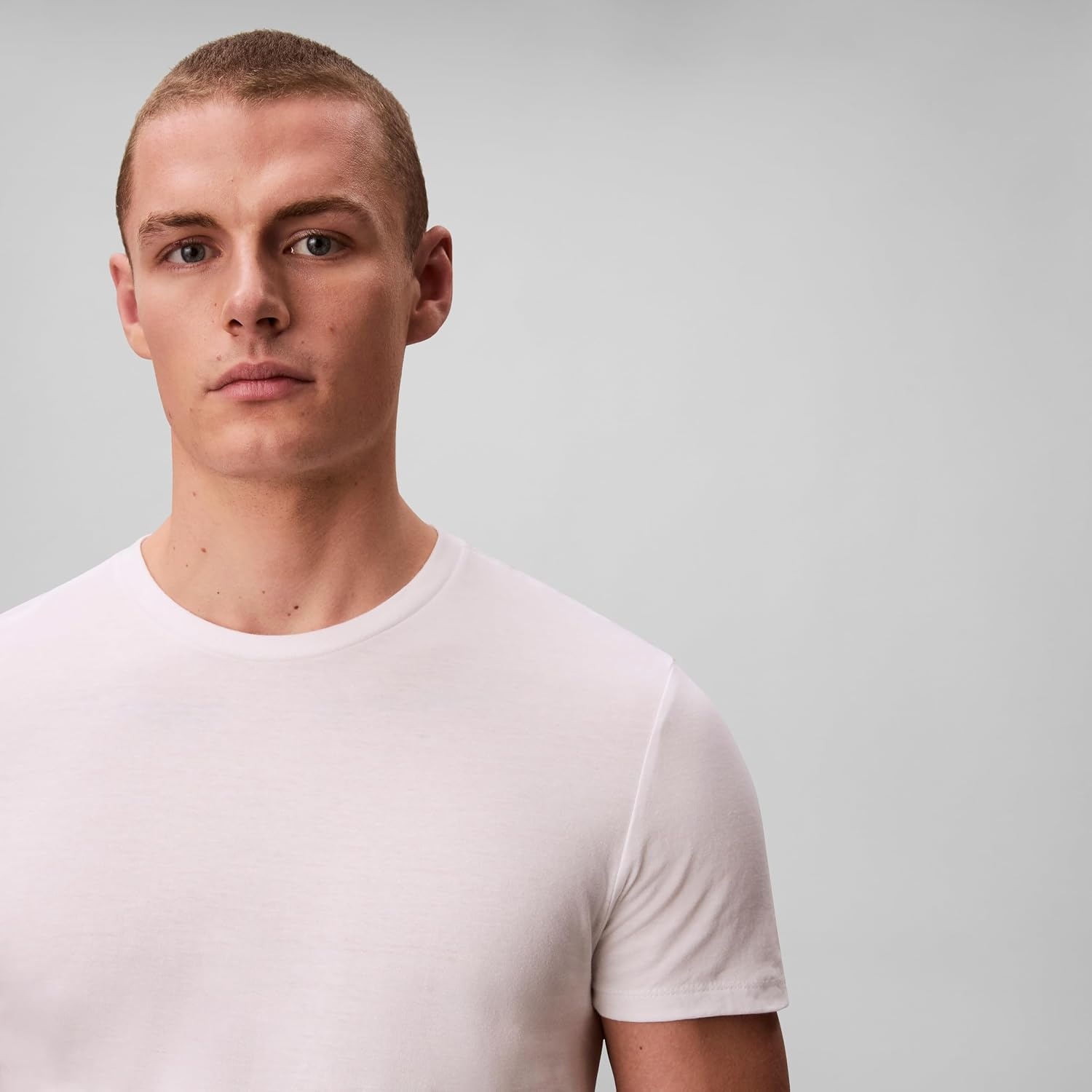 image:imageCalvin Klein Mens Cotton Classics 3Pack Undershirts3 White Crewneck
